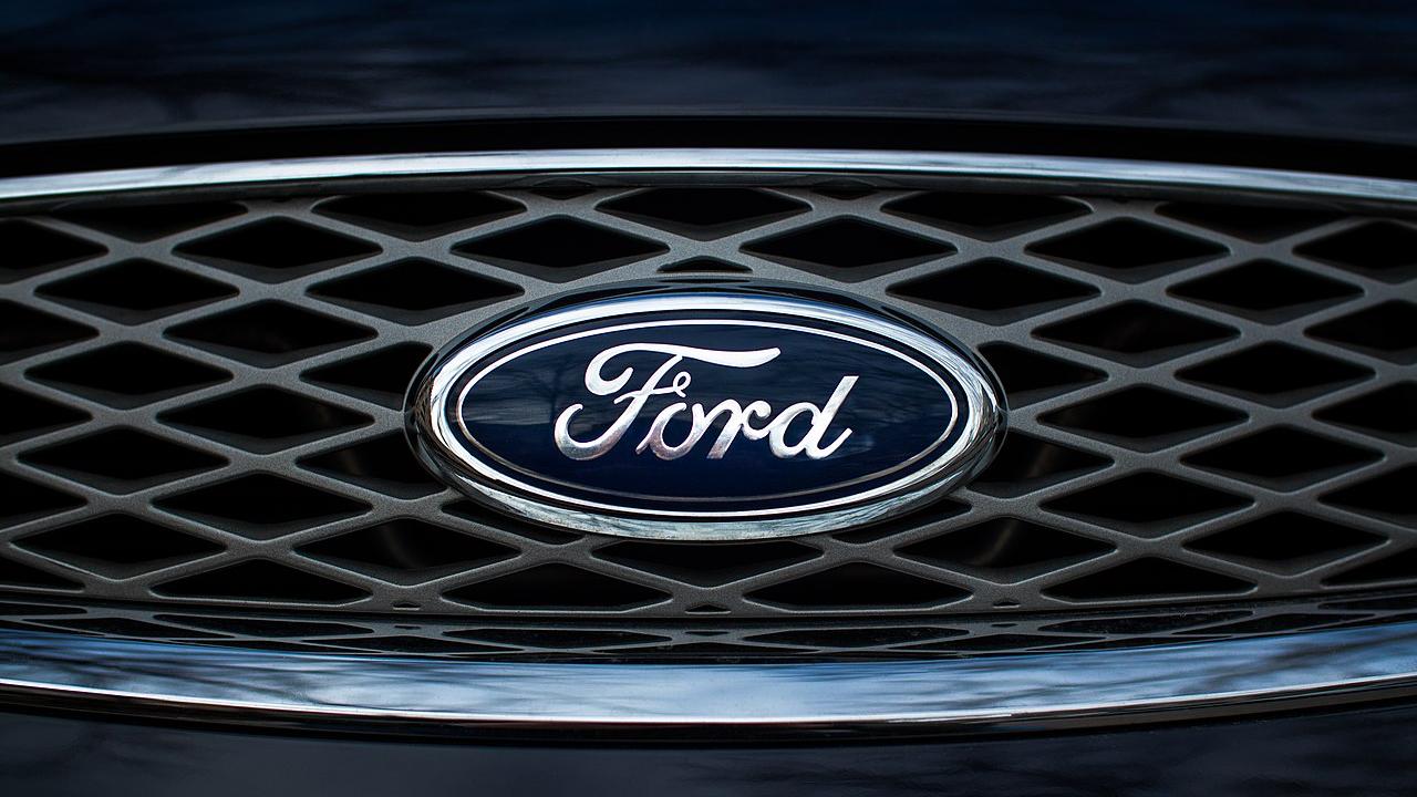 Американский автогигант пошел на попятную: Ford возвращает дешевый кроссовер после провала продаж — Правда.Ру
