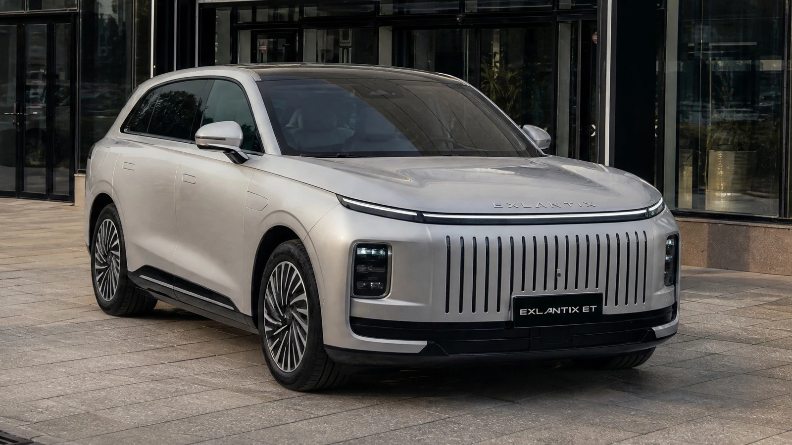 Цены Exeed Exlantix ET назвали для Казахстана. Гибридный кроссове?... — Китайские автомобили