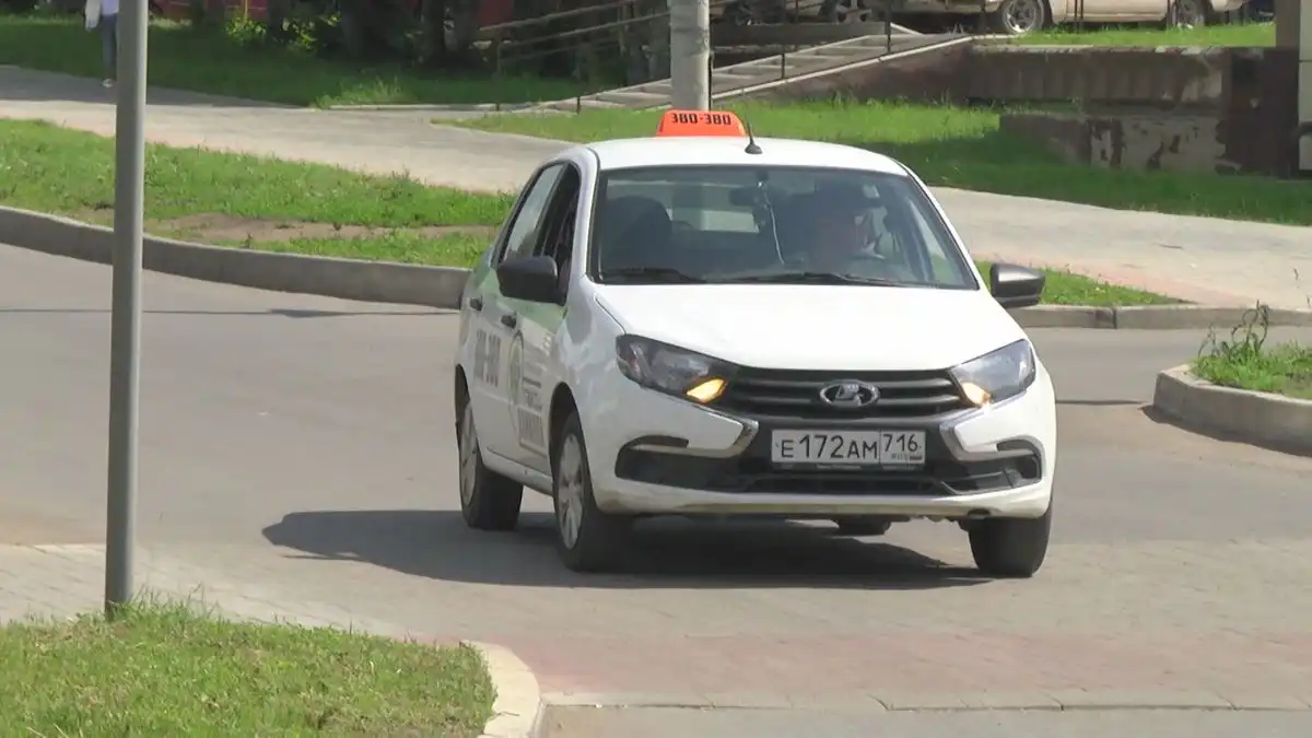В Татарстане зафиксировали рекордное подорожание такси — НТР 24