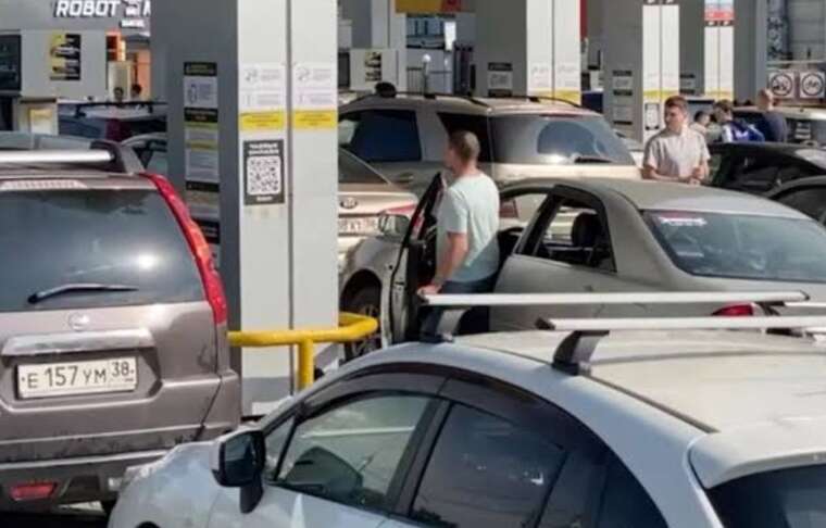 Топливный кризис в Монголии: на АЗС выстроились очереди, а бензин отпускают по лимитам — АНТИКОР