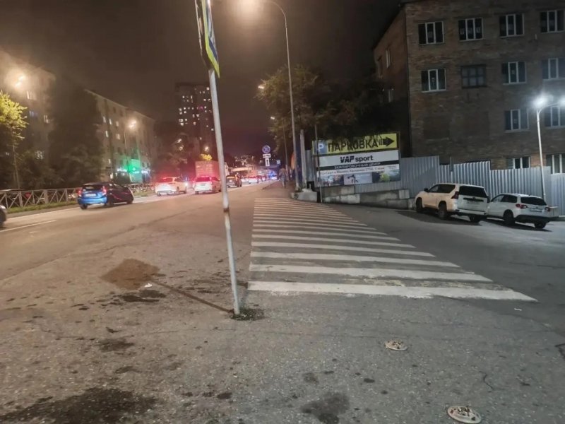 Водитель внедорожника насмерть сбил женщину на "зебре" во Владивостоке — PrimaMedia
