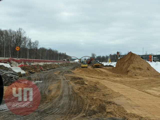 Платные дороги в России хотят строить без бесплатного дублёра, а также переводить в платный режим уже реконструированные бесплатные трассы. Инициатива... 2026 — ВКонтакте