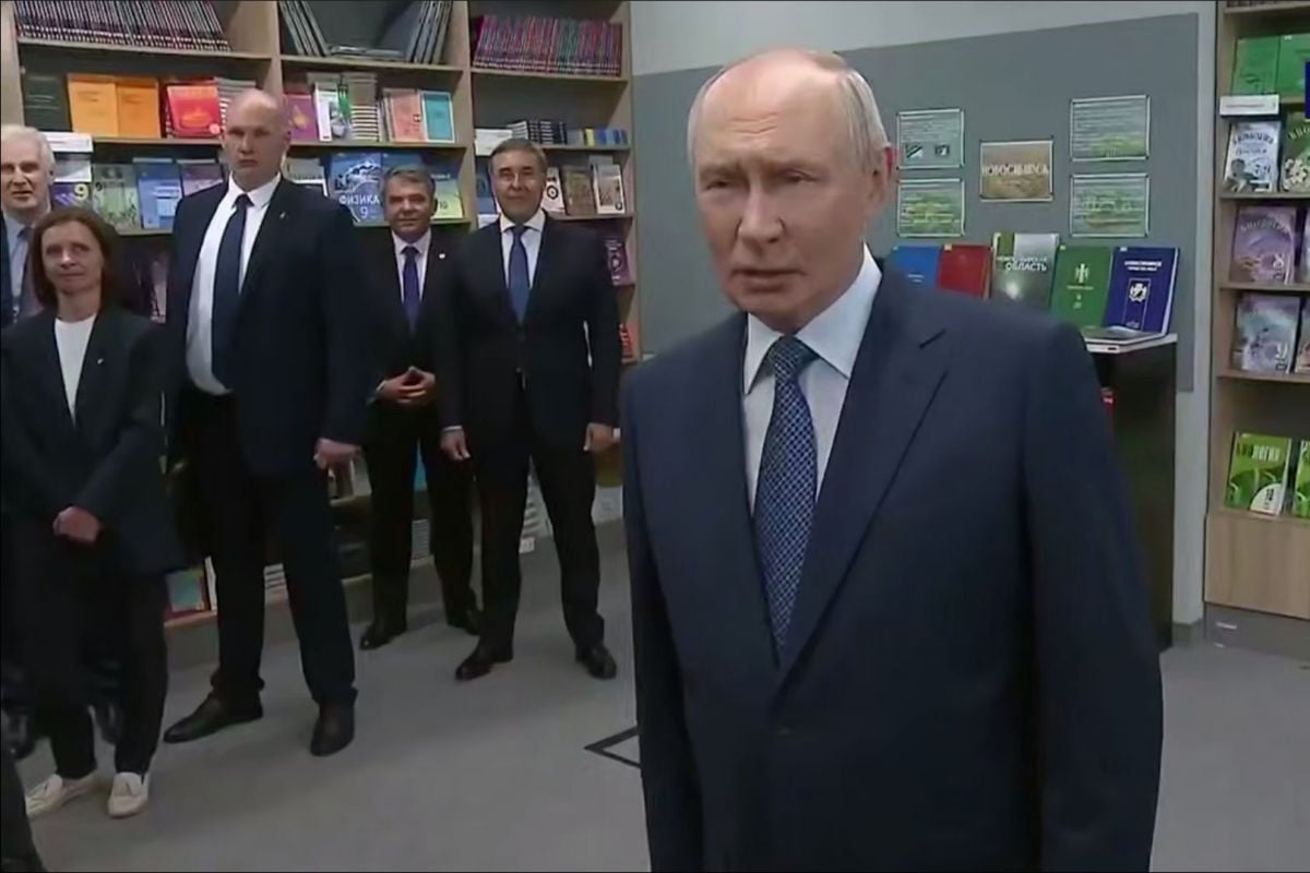 Путину рисуют альтернативную реальность — в Новосибирске "снизили" цены на бензин из-за его приезда — Dialog.ua