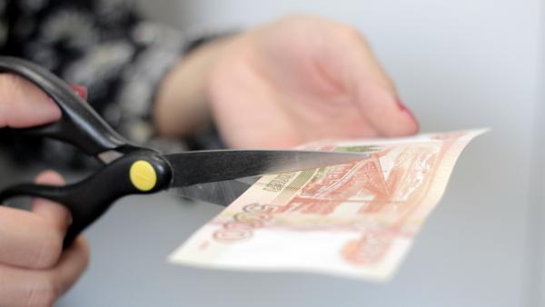 Коммунальные счета забирают почти десятую часть расходов семей Поморья — Новости Архангельска. Главные новости