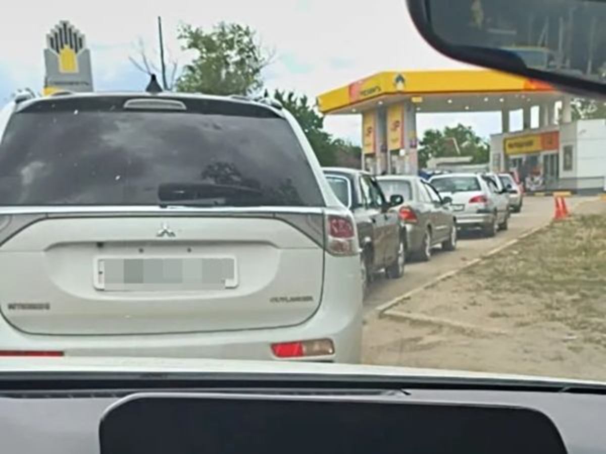 В среднем на рубль подешевел бензин за неделю в Ростовской области — Новости города Шахты