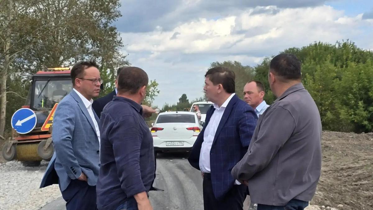 Ремонт дорог в Каменске-Уральском на контроле у первого замгубернатора Шмыкова — vremya.press