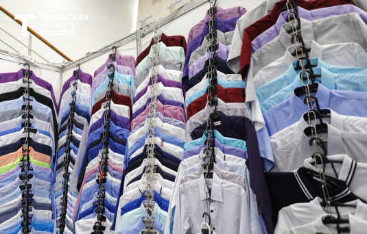 Цены на школьную форму и бензин в Тюменской области: сравнили три города — Тюменская область сегодня