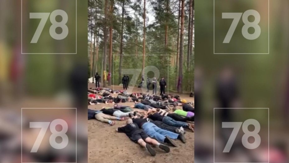 В Ленобласти 100 человек задержали во время рейда не леворадикальном фестивале — dp.ru