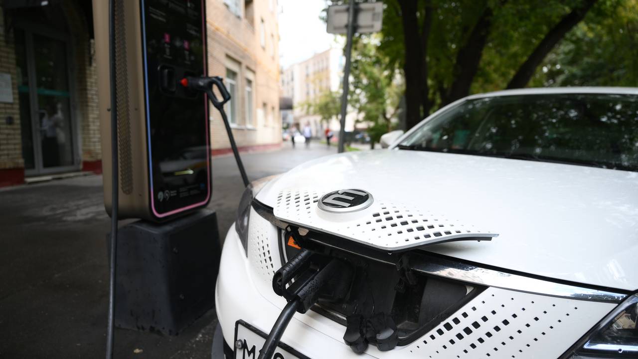 В России зафиксировали снижение продаж одного вида машин — Lenta News