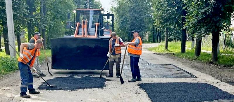 В Коврове 19 августа ведут ямочный ремонт дорог сразу на четырех улицах — КовровСегодня