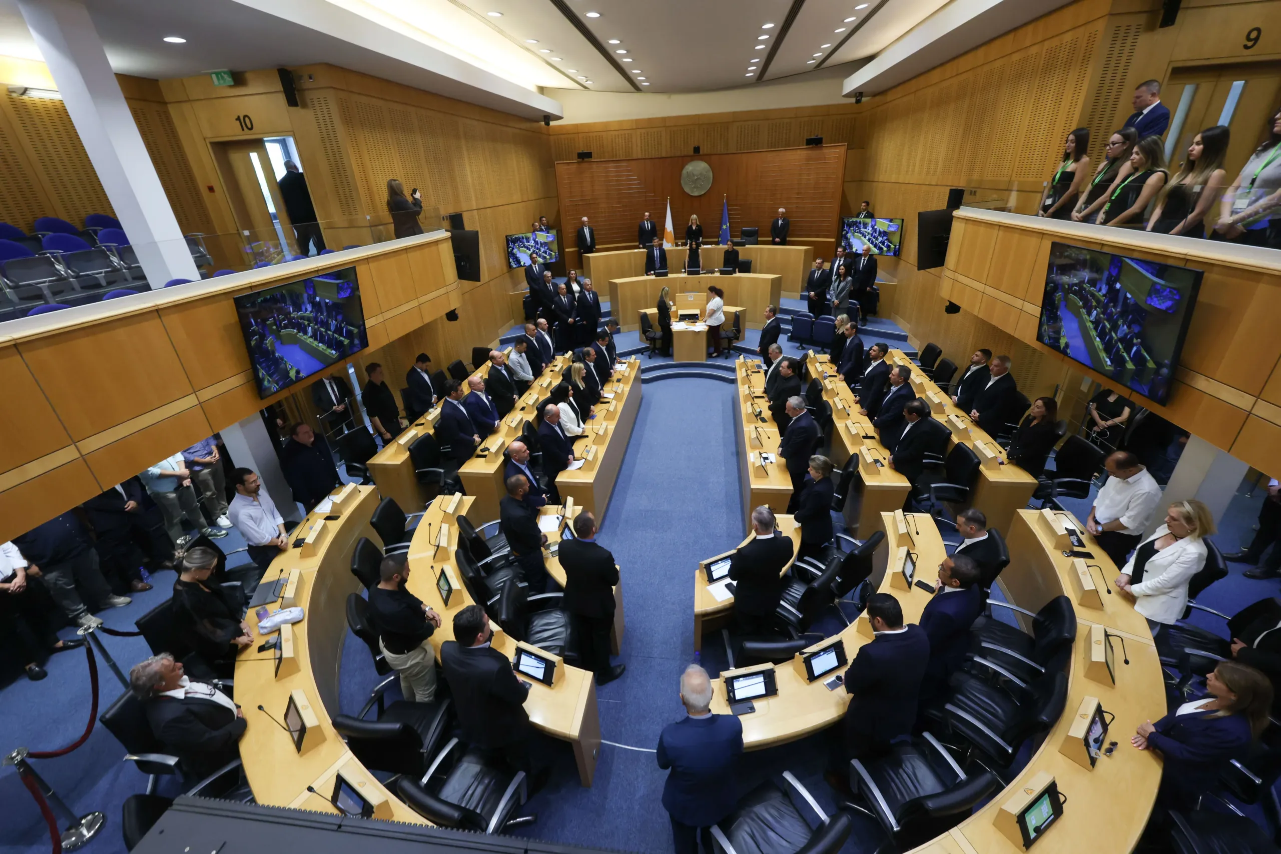 Парламент одобрил снижение налога на топливо для отопления на 5,3 цента за литр — Cyprus Inform