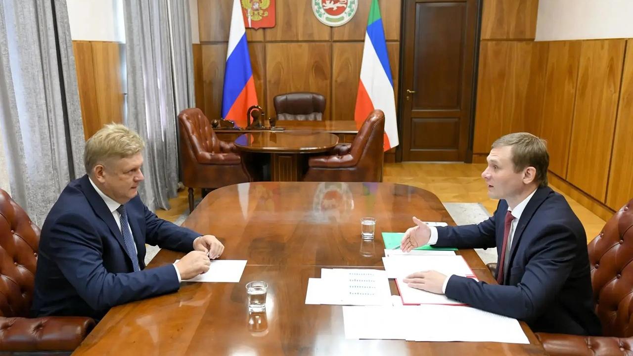 Анатолий Серышев посетил Республику Хакасия с рабочей поездкой — Горсайт