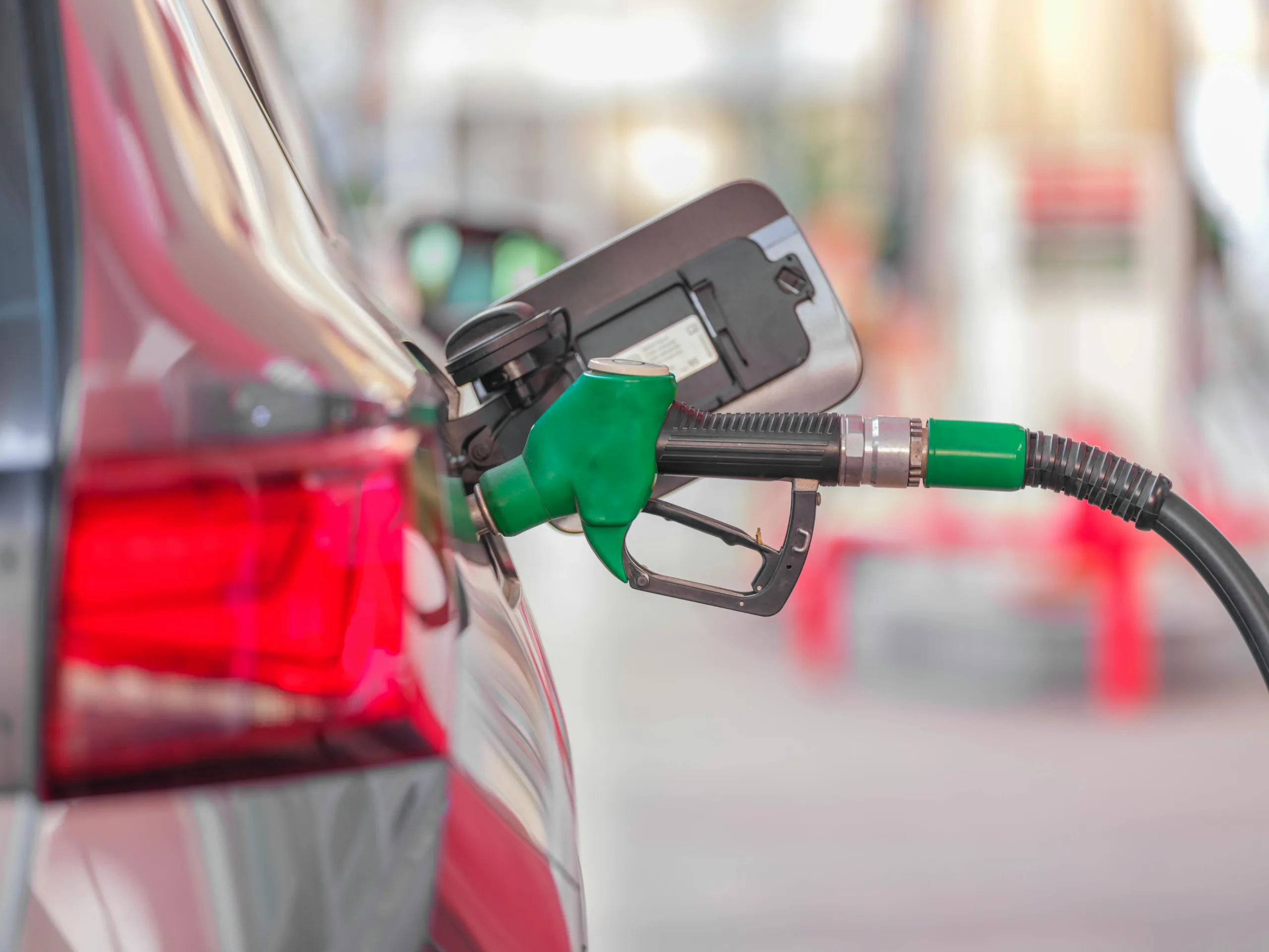Цены на топливо на Кипре снова вырастут, если нефть останется дорогой, заявил глава ассоциации владельцев АЗС — Cyprus Inform
