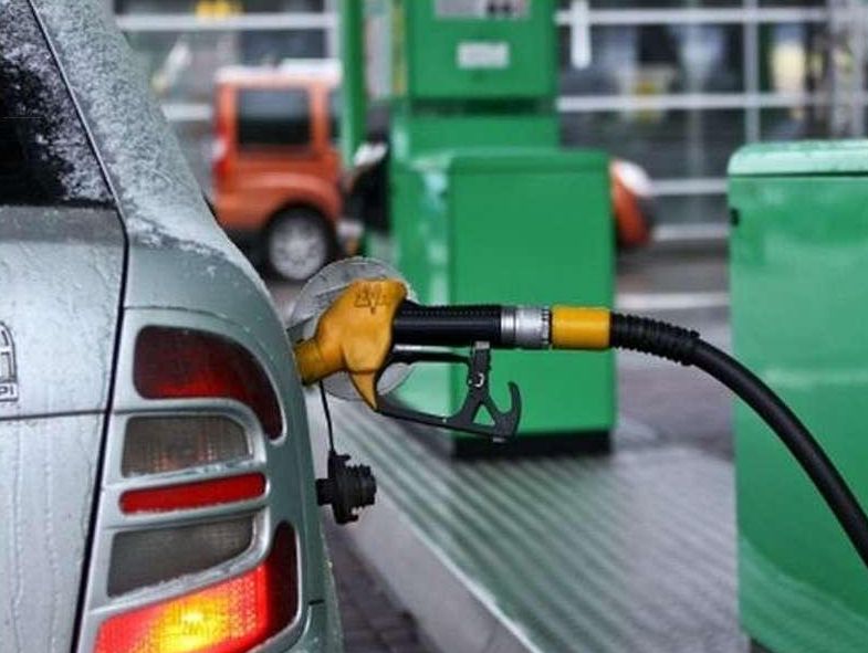 В Иркутской области на АЗС сети «КрайсНефть» временно запретили отпуск бензина в канистры — Байкал24