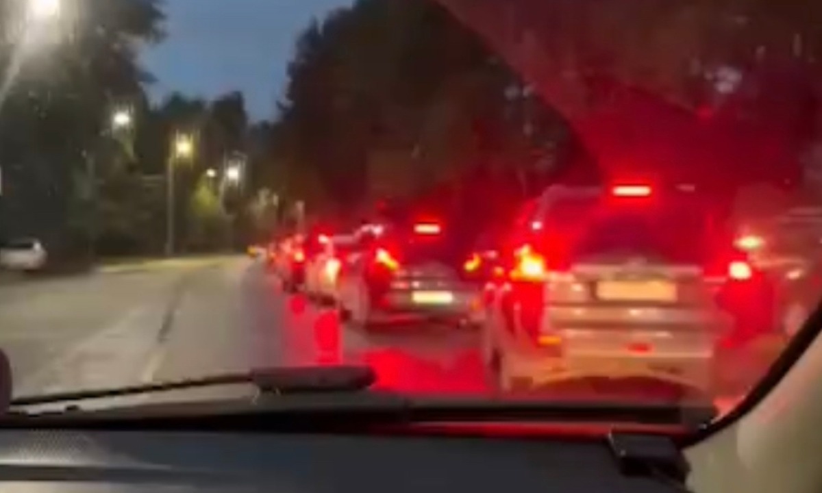 По соседству с Карелией водители ночуют на заправках (ВИДЕО) — Daily Карелия