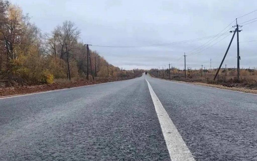 В Дзержинском округе завершают ремонт дороги к одному из сёл — Знамя Калуга